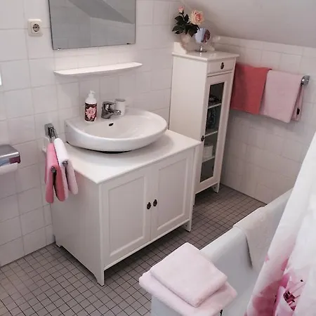 Ferienwohnung Rosentee * München