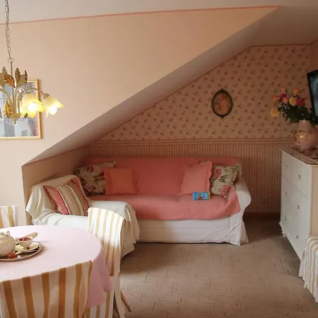 Ferienwohnung Rosentee München